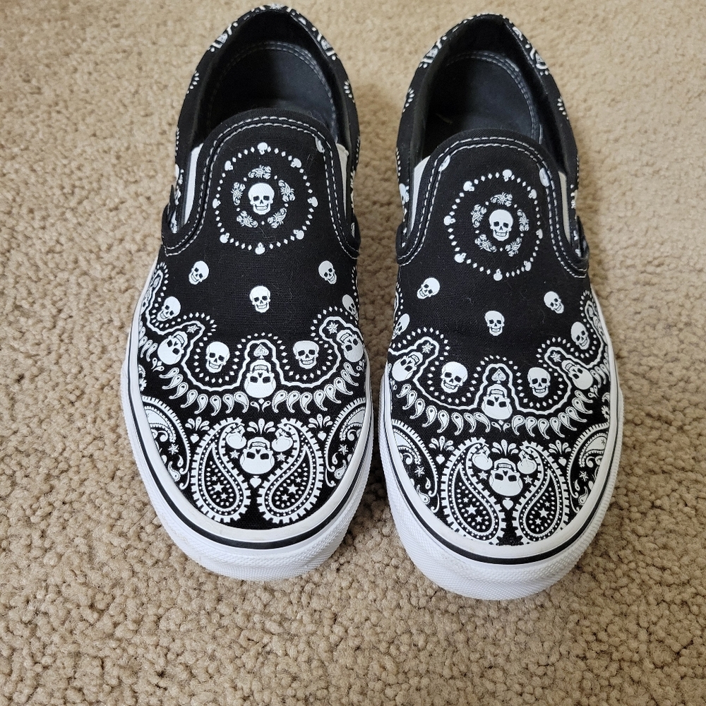 VANS slip-ons skull bandana print